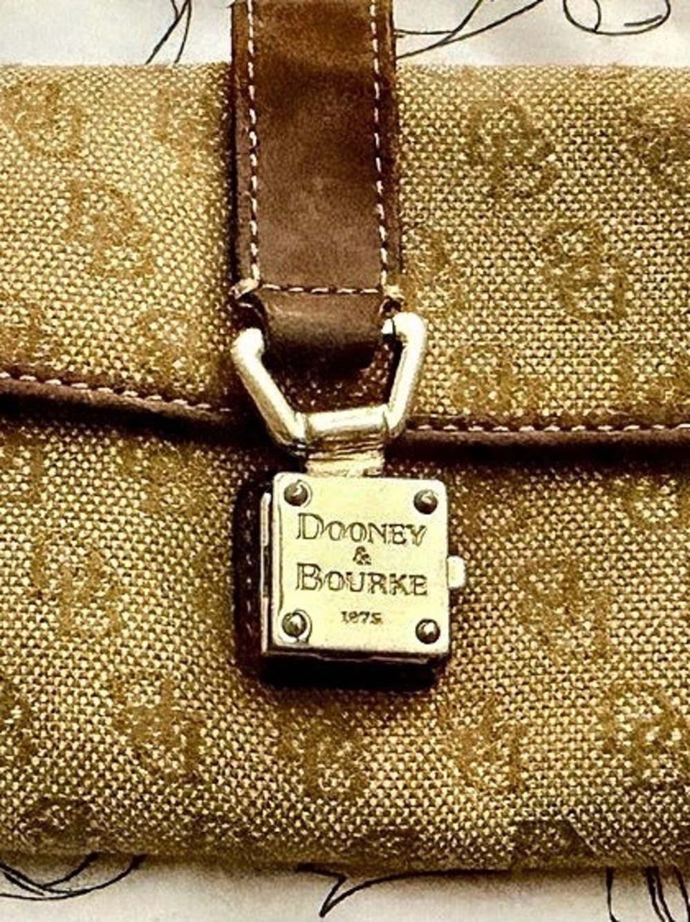 Dooney & Bourke Vintage Signature Monogram Lock Clutch Wallet Brown & Tan